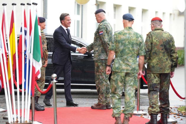 Visit to the German-Dutch Corps by Federal Chancellor Merz and NATO Secretary General Mark Ruette during a visit to the 1st German-Dutch Corps, Münster, October 1, 2026, Münster, North Rhine-Westphalia, Germany