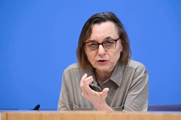 ABB BPK Carmen Scheibenbogen, German hematologist-oncologist and professor of immunology at Berlin’s Charité. Topic: Presentation on post-infectious diseases—care, research, and prevention, using Long COVID as an example—at the BPK Federal Press Conference in Berlin on October 1, 2026, Berlin, Germany