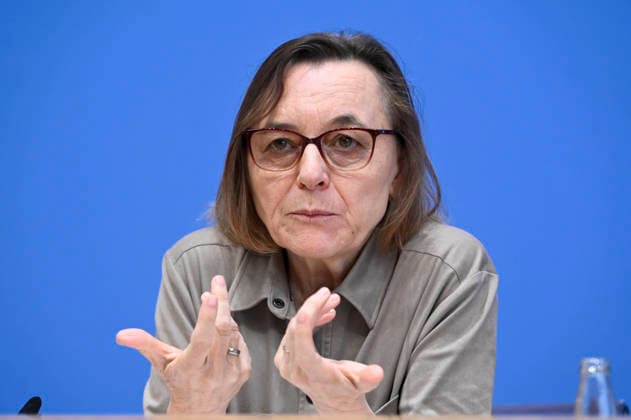 ABB BPK Carmen Scheibenbogen, German hematologist-oncologist and professor of immunology at Charité in Berlin. Topic: Presentation on post-infectious diseases—care, research, and prevention, using Long COVID as an example—at the BPK Federal Press Conference in Berlin on October 1, 2026, Berlin, Germany.
