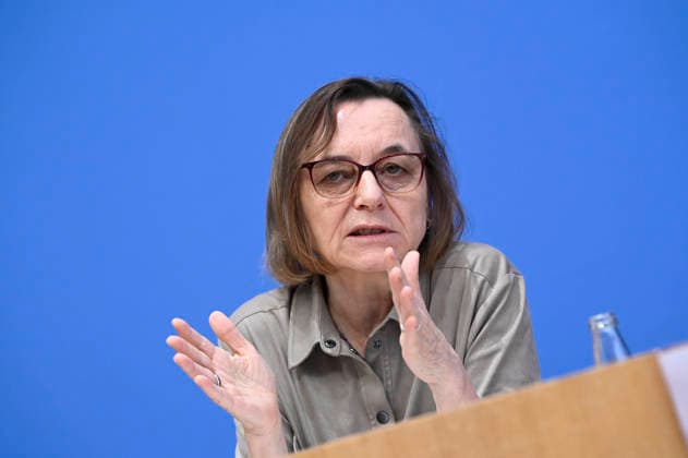 ABB BPK Carmen Scheibenbogen, German hematologist-oncologist and professor of immunology at Berlin’s Charité. Topic: Presentation on post-infectious diseases—care, research, and prevention, using Long COVID as an example—at the BPK Federal Press Conference in Berlin on October 1, 2026, Berlin, Germany