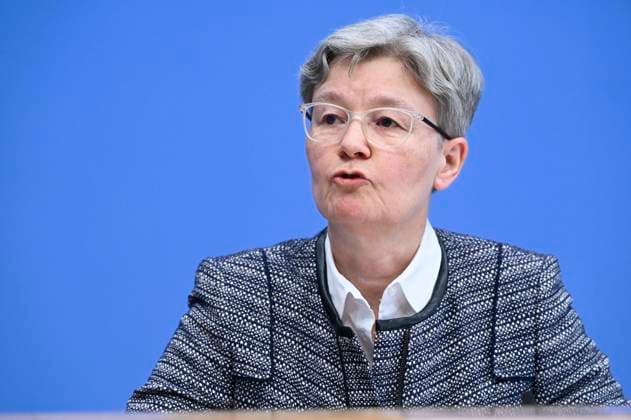 ABB BPK Regina Therese Riphahn, German economist; Topic: Presentation of a report on post-infectious diseases—care, research, and prevention—using Long COVID as an example, at the BPK (Federal Press Conference) in Berlin on October 1, 2026, Berlin, Germany
