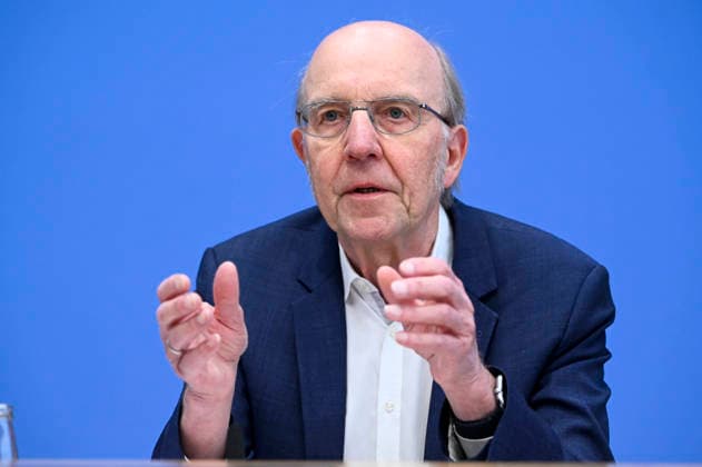 ABB BPK Prof. Dr. Norbert Suttorp from the Interdisciplinary Group for Infectious Diseases, Pulmonology, and Critical Care Medicine Topic: Presentation of a Report on Post-Infectious Diseases—Care, Research, and Prevention, Using Long COVID as an Example—at the BPK Federal Press Conference in Berlin on October 1, 2026, Berlin, Germany