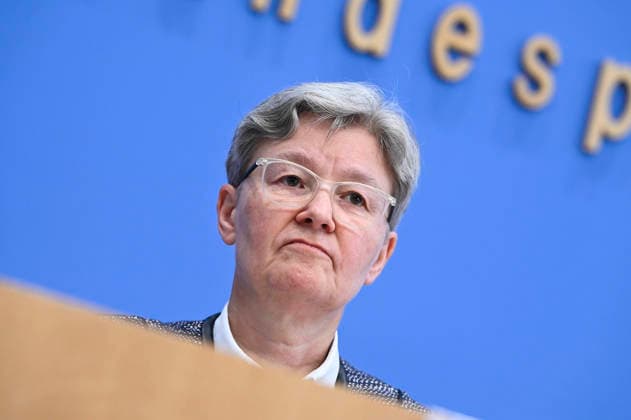 ABB BPK Regina Therese Riphahn, German economist; Topic: Presentation of a report on post-infectious diseases—care, research, and prevention—using Long COVID as an example at the BPK (Federal Press Conference) in Berlin on October 1, 2026, Berlin, Germany