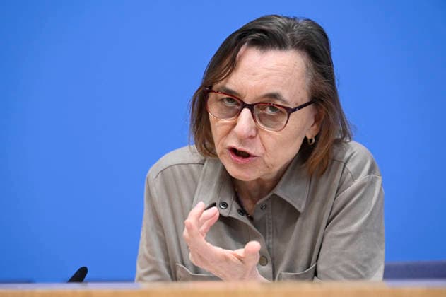 ABB BPK Carmen Scheibenbogen, German hematologist-oncologist and professor of immunology at Charité in Berlin. Topic: Presentation on post-infectious diseases—care, research, and prevention, using Long COVID as an example—at the BPK Federal Press Conference in Berlin on October 1, 2026, Berlin, Germany.