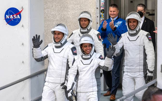 NASA s Crew-13 Astronaut Jessica Watkins, commander, Astronaut Luke Delaney (L), pilot and Mission Specialists Joshua Kutryk (rear L) of the Canadian Space Agency and Sergey Teteryatnikov of Roscosmos (R) walk out of the operations building on their way to board as Dragon Spacecraft atop a SpaceX Falcon 9 rocket on SLC-40 at Kennedy Space Center, Florida on Thursday, October 1, 2026. They are on their way to the International Space Station.  KSC2026100101 PATxBENIC