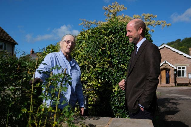 Britain s Prince William visits flood-affected communities in Skenfrith Britain s Prince William, Prince of Wales, speaks with Jacqueline Brown, as he meets local residents to hear about the impact of flooding on their community, during a visit focused on flood risk and climate resilience, in Skenfrith, Wales, Britain, October 1, 2026. REUTERS Mathieu, Credit:Mathieu Willcocks PA ROTA - B68 Avalon UNITED KINGDOM, SKENFRITH Copyright: xMathieuxWillcocksx xPAxROTAx-xB68x xAvalonx 1139786088