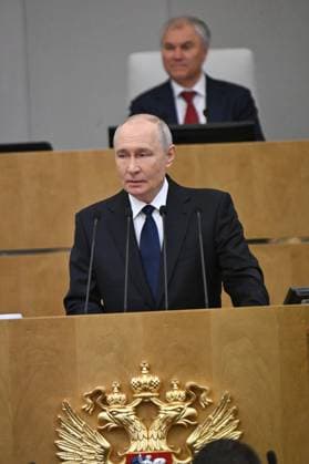 Moscow. The first session of the State Duma of the Russian Federation of the ninth convocation. Russian President Vladimir Putin speaks at the session. KomsomolskayaxPravda