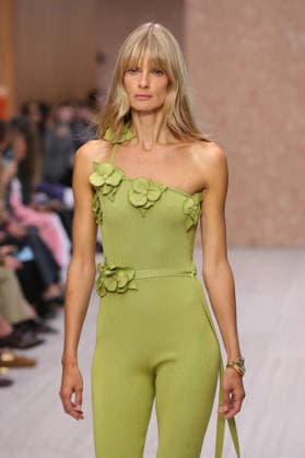 PFW - Chloe Runway Julia Stegner walks the runway during the Chloe Ready to Wear Spring Summer 2027 fashion show as part of Paris Fashion Week on October 1, 2026 in Paris, France. Photo by Alain-Gil Gonzalez ABACAPRESS.COM Paris Ile-de-France France  Copyright: xGonzalezxAlain-Gil ABACAx