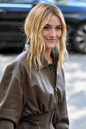 PFW Balenciaga Outside Arrivals JR Sarah Pidgeon arriving at the Balenciaga show during Paris Fashion Week, in Paris, France on 1 October 2026. Photo by Julien Reynaud APS-Medias ABACAPRESS.COM Paris France  Copyright: xReynaudxJulien APS-Medias ABACAx