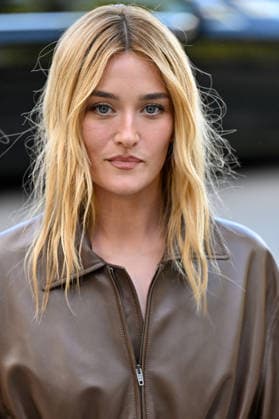 PFW Balenciaga Outside Arrivals JR Sarah Pidgeon arriving at the Balenciaga show during Paris Fashion Week, in Paris, France on 1 October 2026. Photo by Julien Reynaud APS-Medias ABACAPRESS.COM Paris France  Copyright: xReynaudxJulien APS-Medias ABACAx