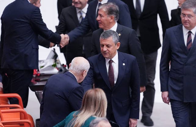 5th Legislative Year of the 28th Term at the Grand National Assembly of Turkiye ANKARA, TURKIYE - OCTOBER 1: Leader of the Republican People s Party (CHP) Ozgur Ozel greets leader of the Nationalist Movement Party (MHP) Devlet Bahceli during the opening session of the 5th Legislative Year of the 28th Term at the Grand National Assembly of Turkiye (TBMM) in Ankara, Turkiye on October 1, 2026. Ercin Erturk Anadolu Ankara Turkey. Editorial use only. Please get in touch for any other usage. Copyright: x2026xAnadoluxErcinxErturkx