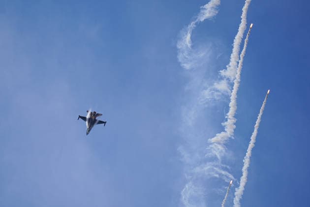 TEKNOFEST Southeast in Turkiye s Sanliurfa SANLIURFA, TURKIYE - OCTOBER 1: SOLOTURK, the solo aerobatics demonstration team of the Turkish Air Force, performs an aerial display on the second day of the TEKNOFEST Southeast, world s largest aviation, space, and technology festival at the Sanliurfa GAP Airport for its 15th edition in Sanliurfa, Turkiye on October 1, 2026. Adem Kutucu Anadolu Sanliurfa Turkey. Editorial use only. Please get in touch for any other usage.  Copyright: x2026xAnadoluxAdemxKutucux