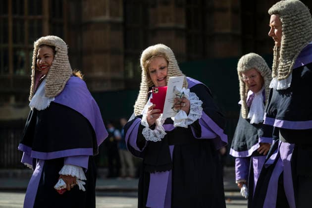 October 1, 2026, London, London, UK: LONDON, UK. Members of the legal profession mark the start of the legal year with a religious service in Westminster Abbey followed by a reception at the Westminster Abbey, hosted by the Lord Chancellor. The custom dates back to the Middle Ages when the High Court was held in Westminster Hall and judges would walk over to Westminster Abbey for the service. London UK - ZUMAl94_ 20261001_zaf_l94_022 Copyright: xStephenxChungx