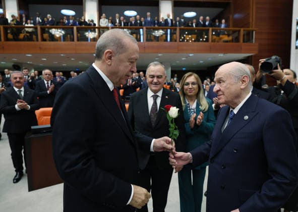 Opening Event of the 5th Legislative Year of the 28th Term of the Grand National Assembly of Turkiye ANKARA, TURKIYE - OCTOBER 1: (----EDITORIAL USE ONLY - MANDATORY CREDIT - TURKISH PRESIDENCY MURAT CETINMUHURDAR HANDOUT - NO MARKETING NO ADVERTISING CAMPAIGNS - DISTRIBUTED AS A SERVICE TO CLIENTS----)Turkiye s Nationalist Movement Party (MHP) leader Devlet Bahceli (R) presents red and white roses to Turkish President Recep Tayyip Erdogan (L) following his address to the General Assembly on the occasion of the opening of the 5th Legislative Year of the 28th Term at the Grand National Assembly of Turkiye (TBMM) in Ankara, Turkiye on October 1, 2026. Turkish Presidency Murat Cetinmuhurdar Handout Anadolu Ankara Turkey. Editorial u  Copyright: x2026xAnadoluxTurkishxPresidencyx MuratxCetinmuhurdarx xHandoutx