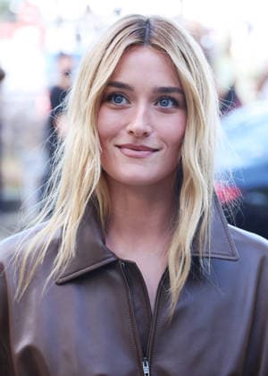 Sarah Pidgeon arrives at the Balenciaga Women s Ready-to-Wear Spring Summer 2027 fashion show during Paris Fashion Week (PFW) at the Tennis Club de Paris, France, on October 1, 2026. Denis Guignebourg, Bestimage. Arrivals at the Balenciaga fashion show as part of Paris RTW Spring Summer 2027 Fashion Week held at the Tennis Club de Paris on October 1, 2026, in Paris, France. Paris, France Copyright: xDenisxGuignebourgx xBestimagexDenisxGuignebourgx xBestimagex
