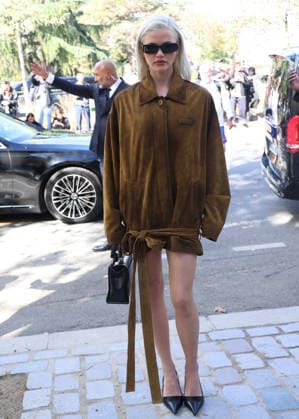 Hayes Warner arrives at the Balenciaga Spring Summer 2027 Women’s Ready-to-Wear fashion show during Paris Fashion Week (PFW) at the Tennis Club de Paris, France, on October 1, 2026. Denis Guignebourg, Bestimage. Arrivals at the Balenciaga fashion show as part of Paris RTW Spring Summer 2027 Fashion Week, held at the Tennis Club de Paris on October 1, 2026, in Paris, France. Paris, France  Copyright: xDenisxGuignebourgx xBestimagexDenisxGuignebourgx xBestimagex