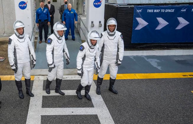 NASA s Crew-13 Astronaut Jessica Watkins, commander(2nd R), Astronaut Luke Delaney , pilot, and Mission Specialists Joshua Kutryk(L) of the Canadian Space Agency and Sergey Teteryatnikov of Roscosmos (R) walk out of the operations building on their way to board as Dragon Spacecraft atop a SpaceX Falcon 9 rocket on SLC-40 at Kennedy Space Center, Florida on Thursday, October 1, 2026. They are on their way to the International Space Station. KSC2026100135 PATxBENIC