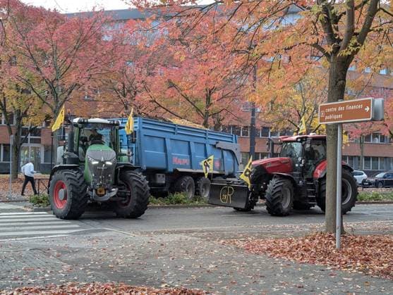 French farmers protest rising fuel prices GUYANCOURT, FRANCE - OCTOBER 1: Farmers dump several metric tons of agricultural waste in front of the tax office and douse its facade with liquid to protest soaring fuel prices in Guyancourt, France, on October 1, 2026. The action is led by the Coordination Rurale union, which is demanding measures to lower the price of agricultural fuel and has announced plans to escalate its protests. Luc Auffret Anadolu Guyancourt France. Editorial use only. Please get in touch for any other usage.  Copyright: x2026xAnadoluxLucxAuffretx