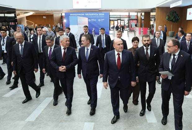 BELARUS, MINSK - OCTOBER 1, 2026: Russia s Prime Minister Mikhail Mishustin (3rd R front) attends the INNOPROM Belarus 2026 International Industrial Exhibition held at BELEXPO Minsk Belarus - ZUMAt113 20261001_zaa_t113_276 Copyright: xAlexanderxRyuminx