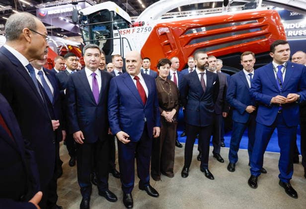 BELARUS, MINSK - OCTOBER 1, 2026: Russia s Prime Minister Mikhail Mishustin (3rd L front) attends the INNOPROM Belarus 2026 International Industrial Exhibition held at BELEXPO Minsk Belarus  - ZUMAt113 20261001_zaa_t113_281 Copyright: xDmitryxAstakhovx