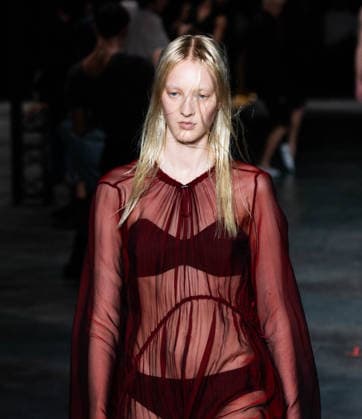 Paris Fashion Week Women s Wear SPRING SUMMER 2027 Collection by ALAINPAUL, October 1, 2026, photography by Sylvie Lefort, MAXPPP 01 10 2026 @Sylvie Lefort Photography MAXPPP 10 01 26 Models showcase designs from the ALAINPAUL Women’s Spring Summer 2027 collection during Paris Fashion Week in Paris, France, October 1, 2026. The Women’s collections were presented from September 28 to October 6, 26  Copyright: xMAXPPPxsylviexlefortxphotographyx LFR202610019448 LFR202610019448