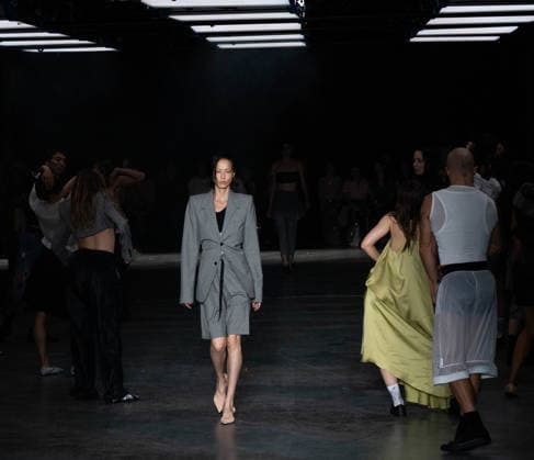 Paris Fashion Week Women s Wear SPRING SUMMER 2027 Collection by ALAINPAUL, October 1, 2026, photography by Sylvie Lefort, MAXPPP 01 10 2026 @Sylvie Lefort Photography MAXPPP 10 01 26 Models showcase designs from the ALAINPAUL Women’s Spring Summer 2027 collection during Paris Fashion Week in Paris, France, October 1, 2026. The Women’s collections were presented from September 28 to October 6, 26  Copyright: xMAXPPPxsylviexlefortxphotographyx LFR202610019453 LFR202610019453