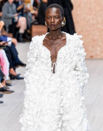 Paris Fashion Week: CHLOÉ Women s Spring Summer 2027 Collection, October 1, 2026; Photography by Sylvie Lefort; MAXPPP 01 10 2026 @Sylvie Lefort Photography MAXPPP 10 01 26 Models showcase designs from the CHLOE Women’s Spring Summer 2027 collection during Paris Fashion Week in Paris, France, October 1, 2026. The women’s collections were presented from September 28 to October 6, 26  Copyright: xmaxpppxsylviexlefortxphotographyx LFR202610019502 LFR202610019502