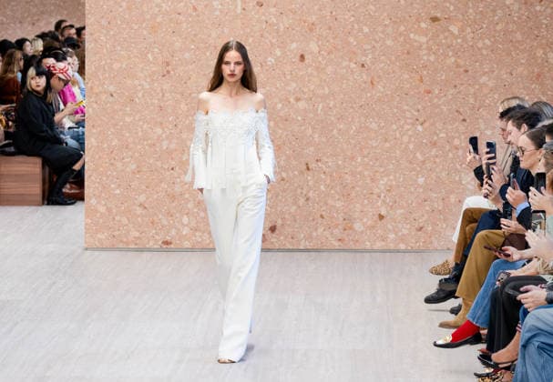 Paris Fashion Week: CHLOÉ Women s Spring Summer 2027 Collection, October 1, 2026; Photography by Sylvie Lefort; MAXPPP 01 10 2026 @Sylvie Lefort Photography MAXPPP 10 01 26 Models showcase designs from the CHLOE Women’s Spring Summer 2027 collection during Paris Fashion Week in Paris, France, October 1, 2026. The women’s collections were presented from September 28 to October 6, 26  Copyright: xmaxpppxsylviexlefortxphotographyx LFR202610019504 LFR202610019504