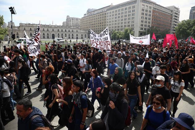 Santiago, October 1, 2026—The Chilean Student Confederation and social organizations are calling for a national strike in Santiago and other regions, demanding resources for public education as part of the debate on the 2027 Budget Bill. Dragomir Yankovic Aton Chile, Santiago, Chile Aton 1195868  Copyright: DRAGOMIRxYANKOVIC ATONxCHILE