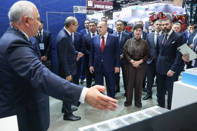 BELARUS, MINSK - OCTOBER 1, 2026: Russia s Prime Minister Mikhail Mishustin (3rd R front) attends the INNOPROM Belarus 2026 International Industrial Exhibition at BELEXPO Minsk Belarus  - ZUMAt113 20261001_zaa_t113_291 Copyright: xAlexanderxRyuminx