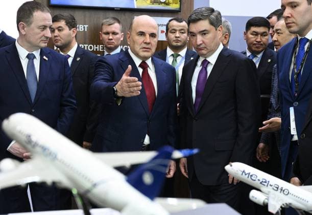 Belarus Russia 9255557 01.10.2026 Belarusian Prime Minister Alexander Turchin, Russian Prime Minister Mikhail Mishustin, Kazakh Prime Minister Olzhas Bektenov and Russian Minister of Industry and Trade Anton Alikhanov tour stands during the Innoprom. Belarus international industrial trade fair at the BelEXpo exhibition centre in Minsk, Belarus. Kirill Zykov Sputnik Minsk Belarus Copyright: xKirillxZykovx