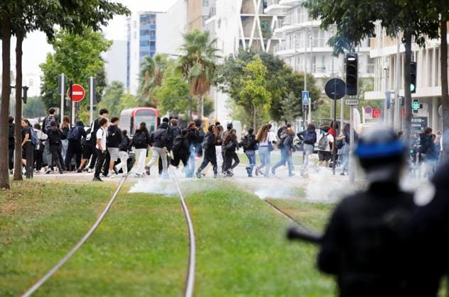 High School Blockades PHOTOPQR NICE MATIN Dylan Meiffret Nice October 1, 2026 Third day of blockades at high schools in Nice Blockades, clashes, fires High school student protests are intensifying in several French cities Nice, France Copyright: xPHOTOPQR NICExMATIN MAXPPPxDylanxMeiffretx 20261001NIM9378 20261001NIM9378
