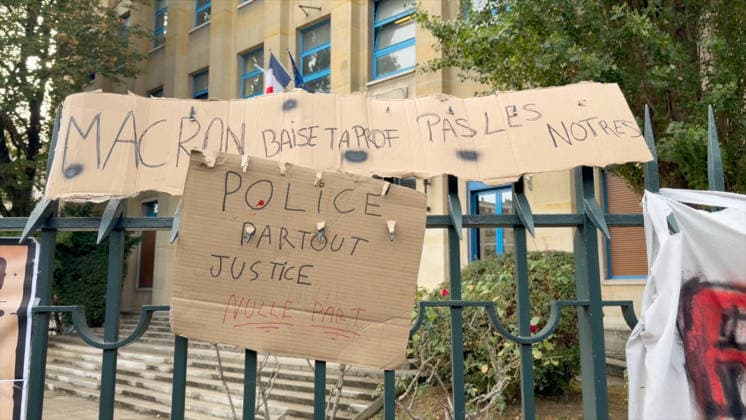 Student Protest - Paris Videograbs - Students are taking part in a blockade outside a high school in Paris’s 13th arrondissement on October 1, 2026. As part of a wave of protests that began last week in the Paris region and has spread across the country, high school students have blocked access to their schools to protest overcrowded classrooms, a shortage of teachers, and overly demanding school schedules. Photo by CLPRESS ABACAPRESS.COM Paris France  Copyright: xCLPRESS ABACAx
