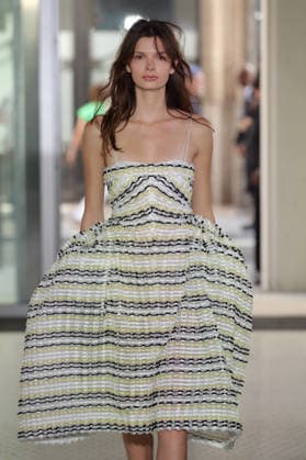 PFW - Cecile Bahnsen Runway A model walks the runway during the Cecilie Bahnsen Womenswear Spring Summer 2027 show as part of Paris Fashion Week on October 1, 2026 in Paris, France. Photo by Alain-Gil Gonzalez ABACAPRESS.COM Paris France  Copyright: xGonzalezxAlain-Gil ABACAx
