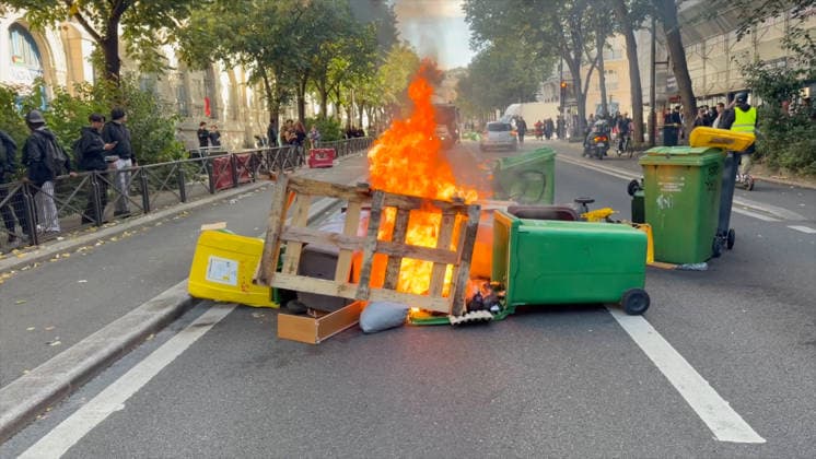 Student Protest - Paris Videograbs - Students are taking part in a blockade outside the Voltaire High School in Paris’s 11th arrondissement on October 1, 2026. As part of a wave of protests that began last week in the Paris region and has spread across the country, high school students have blocked access to their schools to protest overcrowded classrooms, a shortage of teachers, and overly demanding school schedules. Photo by CLPRESS ABACAPRESS.COM Paris France  Copyright: xCLPRESS ABACAx