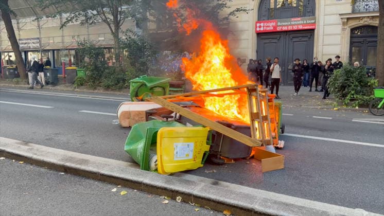 Student Protest - Paris Videograbs - Students are taking part in a blockade outside the Voltaire High School in Paris’s 11th arrondissement on October 1, 2026. As part of a wave of protests that began last week in the Paris region and has spread across the country, high school students have blocked access to their schools to protest overcrowded classrooms, a shortage of teachers, and overly demanding school schedules. Photo by CLPRESS ABACAPRESS.COM Paris France  Copyright: xCLPRESS ABACAx
