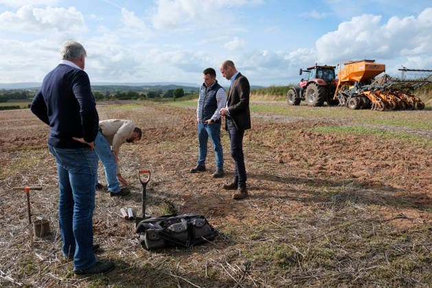 Britain s Prince William on a visit examining the role of regenerative farming in climate resilience, in Hereford Britain s Prince William meets Harry Davies, the incoming tenant of the Duchy of Cornwall s first regenerative Farm Business Tenancy, during a visit to examine the role of regenerative farming in climate resilience in Hereford, Britain, October 1, 2026., Credit:Mathieu Willcocks PA ROTA - B68 Avalon UNITED KINGDOM, Hereford  Copyright: xMathieuxWillcocksx xPAxROTAx-xB68x xAvalonx 1139840898