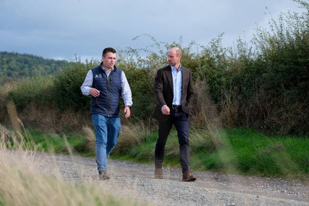 Britain s Prince William on a visit examining the role of regenerative farming in climate resilience, in Hereford Britain s Prince William meets Harry Davies, the incoming tenant of the Duchy of Cornwall s first regenerative Farm Business Tenancy, during a visit to examine the role of regenerative farming in climate resilience in Hereford, Britain, October 1, 2026., Credit:Mathieu Willcocks PA ROTA - B68 Avalon UNITED KINGDOM, Hereford  Copyright: xMathieuxWillcocksx xPAxROTAx-xB68x xAvalonx 1139840910