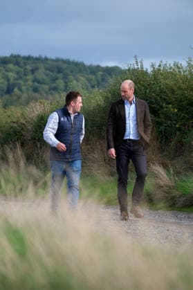 Britain s Prince William on a visit examining the role of regenerative farming in climate resilience, in Hereford Britain s Prince William meets Harry Davies, the incoming tenant of the Duchy of Cornwall s first regenerative Farm Business Tenancy, during a visit to examine the role of regenerative farming in climate resilience in Hereford, Britain, October 1, 2026., Credit:Mathieu Willcocks PA ROTA - B68 Avalon UNITED KINGDOM, Hereford  Copyright: xMathieuxWillcocksx xPAxROTAx-xB68x xAvalonx 1139840915