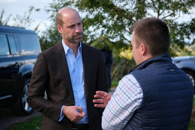 Britain s Prince William on a visit examining the role of regenerative farming in climate resilience, in Hereford Britain s Prince William meets Harry Davies, the incoming tenant of the Duchy of Cornwall s first regenerative Farm Business Tenancy, during a visit to examine the role of regenerative farming in climate resilience in Hereford, Britain, October 1, 2026., Credit:Mathieu Willcocks PA ROTA - B68 Avalon UNITED KINGDOM, Hereford  Copyright: xMathieuxWillcocksx xPAxROTAx-xB68x xAvalonx 1139840919