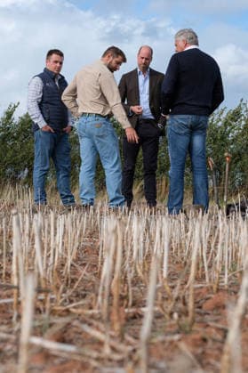 Britain s Prince William on a visit examining the role of regenerative farming in climate resilience, in Hereford Britain s Prince William speaks with Regenified s Josh Fontenot and John Gregson, next to Harry Davies, the incoming tenant of the Duchy of Cornwall s first regenerative Farm Business Tenancy, during a visit to examine the role of regenerative farming in climate resilience in Hereford, Britain, October 1, 2026., Credit:Mathieu Willcocks PA ROTA - B68 Avalon UNITED KINGDOM, Hereford  Copyright: xMathieuxWillcocksx xPAxROTAx-xB68x xAvalonx 1139840927
