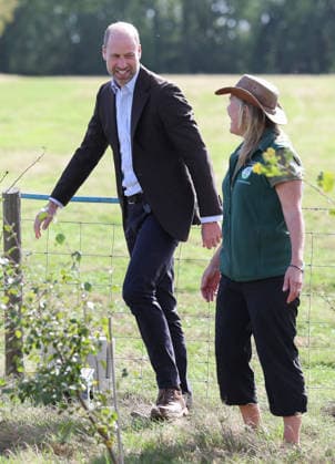 The Prince Of Wales Visits Monmouthshire And Herefordshire ABERGAVENNY, WALES - OCTOBER 01: Prince William, Prince Of Wales laughs with Kate Beavan from Great Tre-rhew Farm, a local farming family, who have partnered with the charity Stump Up For Trees, to use their land for upstream flooding interventions and the charity s goal of planting one million native trees across South Wales, at White Castle Farm on October 01, 2026 in Abergavenny, Wales. The Prince of Wales visited the region to meet with those tackling the threat of flooding caused by extreme weather conditions., Credit:Chris Jackson PA ROTA - B68 Avalon United Kingdom, Wales, Abergavenny  Copyright: xChrisxJacksonx xPAxROTAx-xB68x xAvalonx 1139841013