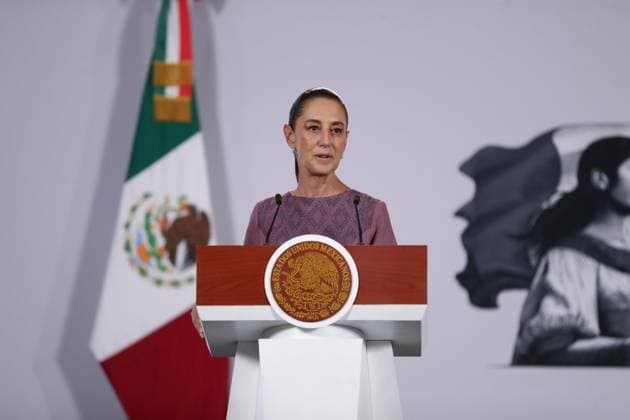 October 1, 2026: TO-45304- CIUDAD DE MEXICO,2026& x2013;10-01. President Claudia Sheinbaum Pardo leads her morning press conference at the National Palace, marking two years in office. Legal Advisor Luisa Maria Alcalde denies that proposed reforms to the Penal Code and Industrial Property Law restrict freedom of expression, while Rosaura Ruiz presents the Second Report for the Ministry of Science, Humanities, Technology and Innovation. Clasos.com.mx - ZUMAcs4_ 20261001_faa_cs4_001 Copyright: xLuisxMarinx