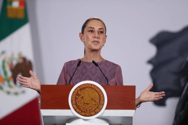 October 1, 2026: TO-45304- CIUDAD DE MEXICO,2026& x2013;10-01. President Claudia Sheinbaum Pardo leads her morning press conference at the National Palace, marking two years in office. Legal Advisor Luisa Maria Alcalde denies that proposed reforms to the Penal Code and Industrial Property Law restrict freedom of expression, while Rosaura Ruiz presents the Second Report for the Ministry of Science, Humanities, Technology and Innovation. Clasos.com.mx - ZUMAcs4_ 20261001_faa_cs4_007 Copyright: xLuisxMarinx