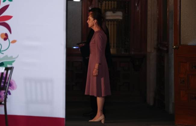 October 1, 2026: TO-45304- CIUDAD DE MEXICO,2026& x2013;10-01. President Claudia Sheinbaum Pardo leads her morning press conference at the National Palace, marking two years in office. Legal Advisor Luisa Maria Alcalde denies that proposed reforms to the Penal Code and Industrial Property Law restrict freedom of expression, while Rosaura Ruiz presents the Second Report for the Ministry of Science, Humanities, Technology and Innovation. Clasos.com.mx - ZUMAcs4_ 20261001_faa_cs4_008 Copyright: xLuisxMarinx