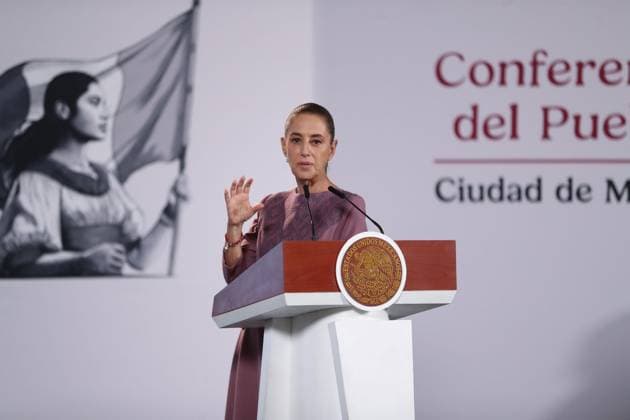 October 1, 2026: TO-45304- CIUDAD DE MEXICO,2026& x2013;10-01. President Claudia Sheinbaum Pardo leads her morning press conference at the National Palace, marking two years in office. Legal Advisor Luisa Maria Alcalde denies that proposed reforms to the Penal Code and Industrial Property Law restrict freedom of expression, while Rosaura Ruiz presents the Second Report for the Ministry of Science, Humanities, Technology and Innovation. Clasos.com.mx - ZUMAcs4_ 20261001_faa_cs4_015 Copyright: xLuisxMarinx