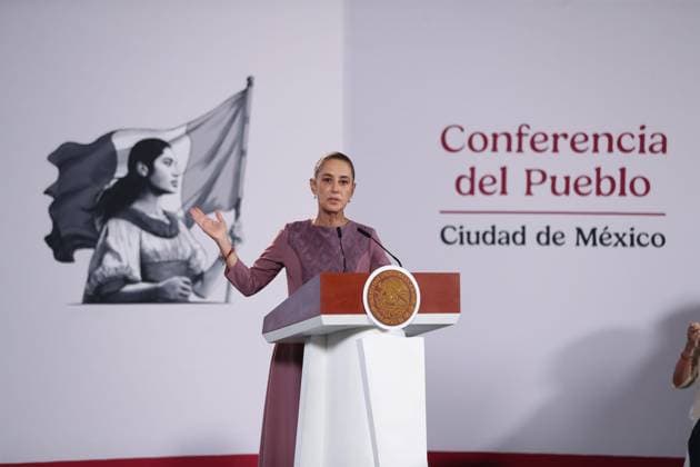October 1, 2026: TO-45304- CIUDAD DE MEXICO,2026& x2013;10-01. President Claudia Sheinbaum Pardo leads her morning press conference at the National Palace, marking two years in office. Legal Advisor Luisa Maria Alcalde denies that proposed reforms to the Penal Code and Industrial Property Law restrict freedom of expression, while Rosaura Ruiz presents the Second Report for the Ministry of Science, Humanities, Technology and Innovation. Clasos.com.mx - ZUMAcs4_ 20261001_faa_cs4_018 Copyright: xLuisxMarinx