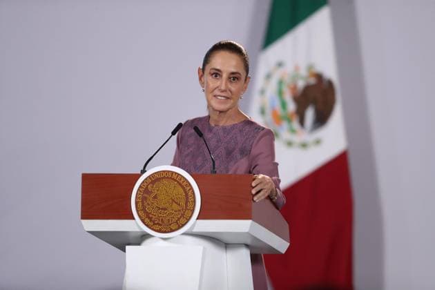 October 1, 2026: TO-45304- CIUDAD DE MEXICO,2026& x2013;10-01. President Claudia Sheinbaum Pardo leads her morning press conference at the National Palace, marking two years in office. Legal Advisor Luisa Maria Alcalde denies that proposed reforms to the Penal Code and Industrial Property Law restrict freedom of expression, while Rosaura Ruiz presents the Second Report for the Ministry of Science, Humanities, Technology and Innovation. Clasos.com.mx - ZUMAcs4_ 20261001_faa_cs4_029 Copyright: xLuisxMarinx
