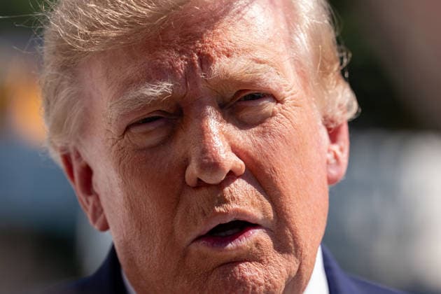 October 1, 2026, Washington, District Of Columbia, USA: US PRESIDENT DONALD TRUMP speaks to members of the press before departing the White House aboard Marine One from the South Lawn in Washington, DC. Washington USA  - ZUMAs365 20261001_znp_s365_027 Copyright: xJoeyxSussmanx