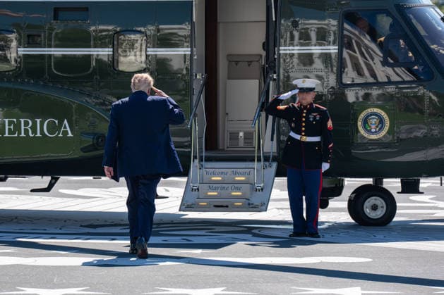 October 1, 2026, Washington, District Of Columbia, USA: US PRESIDENT DONALD TRUMP speaks to members of the press before departing the White House aboard Marine One from the South Lawn in Washington, DC. Washington USA  - ZUMAs365 20261001_znp_s365_033 Copyright: xJoeyxSussmanx
